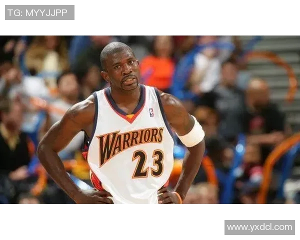 足球明星与中国女友的浪漫故事揭示文化交融与爱情的力量